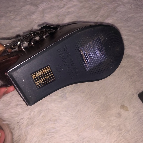 Forever 21 Heel-less shoes - Picture 8 of 12